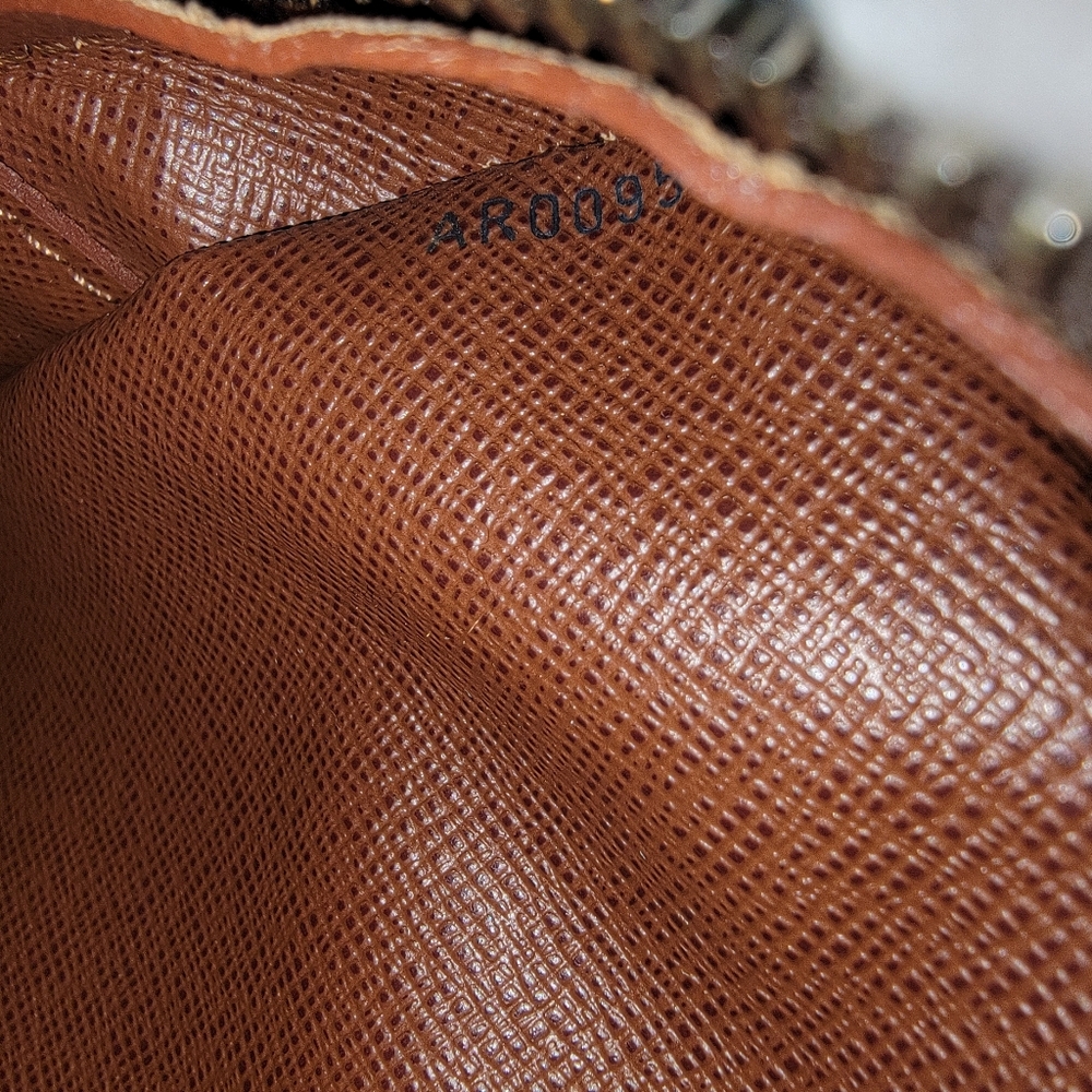 LOUIS VUITTON Monogram Nile Leather Crossbody Bag - Picture 4 of 10
